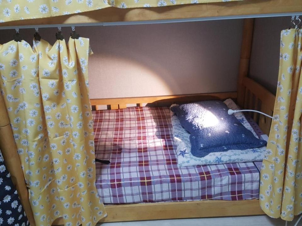 Icos Guesthouse 1 - Female Only Сеул Екстер'єр фото